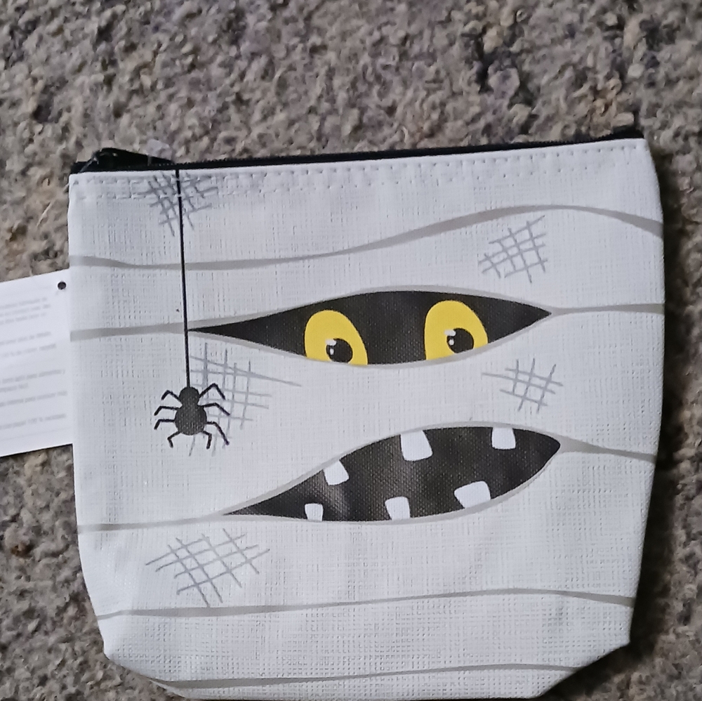 Thirty one snack and go pouch